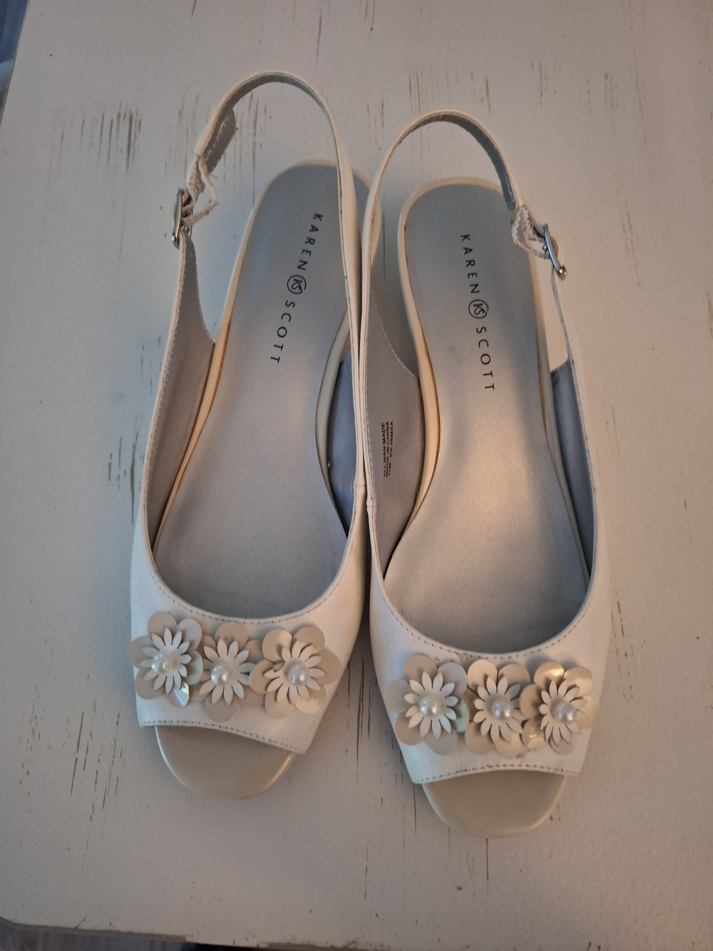 Karen Scott Ivory Floral Slingback Peep-Toe Flats